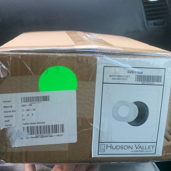 Unique Hudson Valley Centerport 4.5” Bathroom / vanity light / home / elegant - Picture 5 of 6